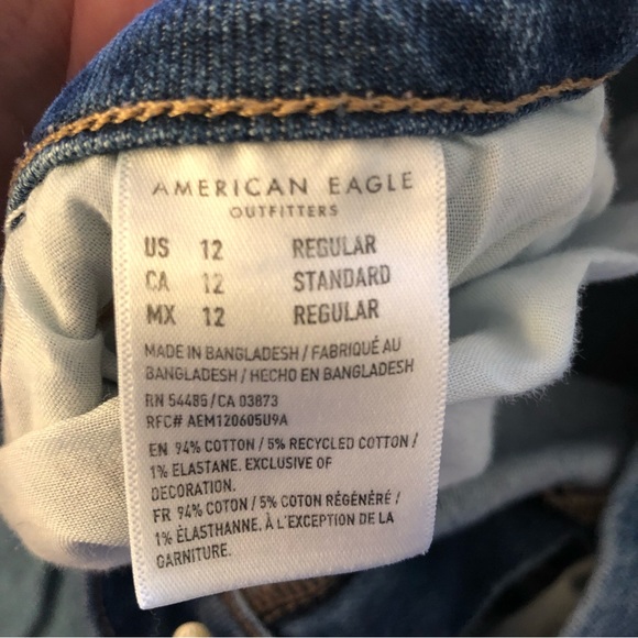 American Eagle Curve Denim MOM Jeans - Picture 3 of 4